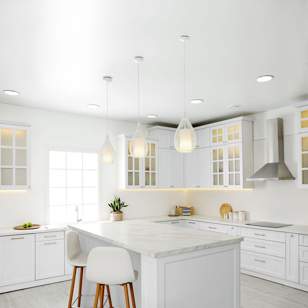 Bright Kitchen - Replica Surfaces