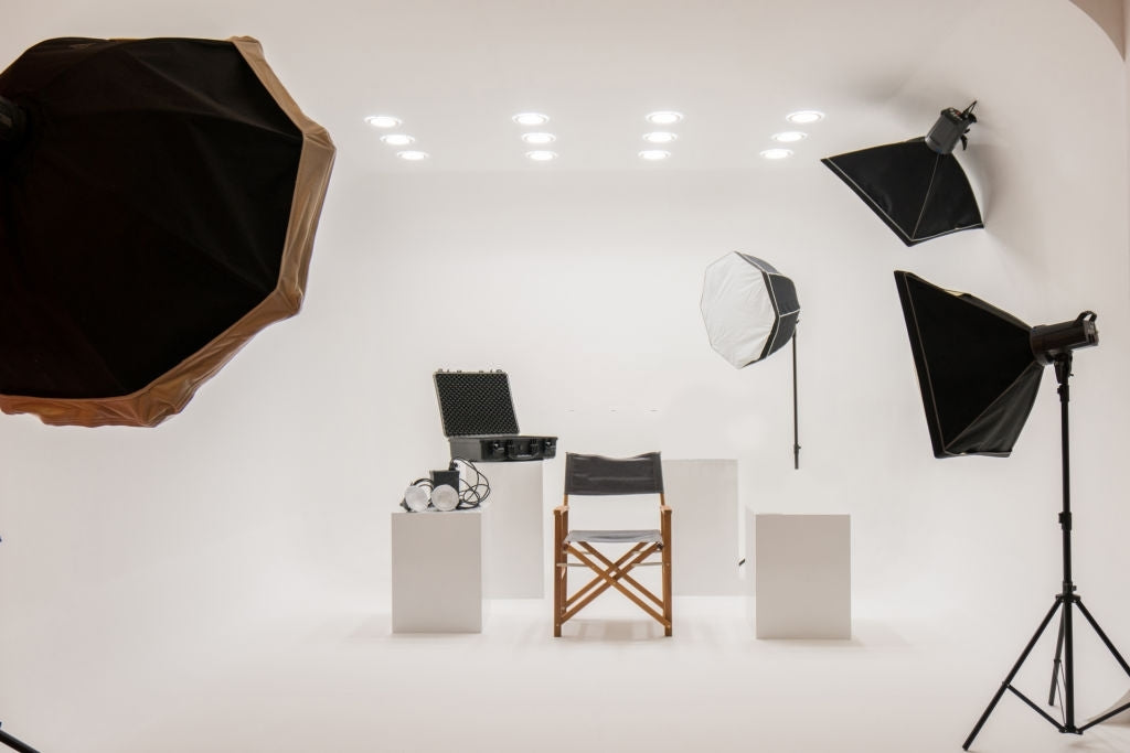 how to get dramatic lighting in photography