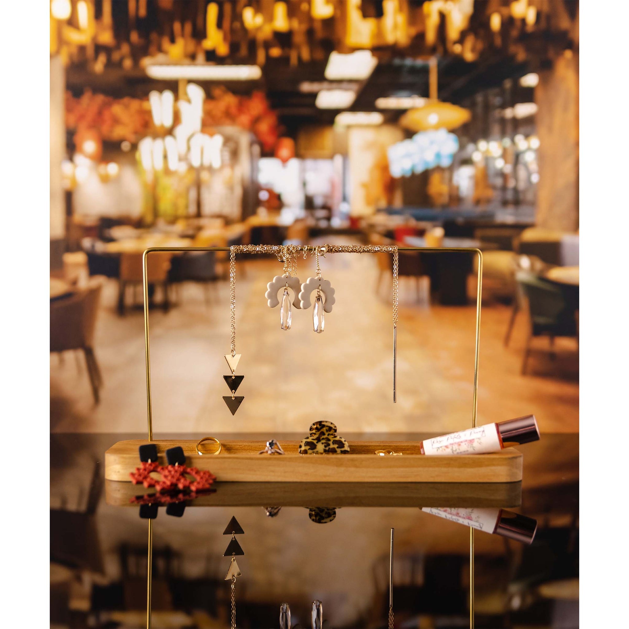 Restaurantscape - Replica Surfaces